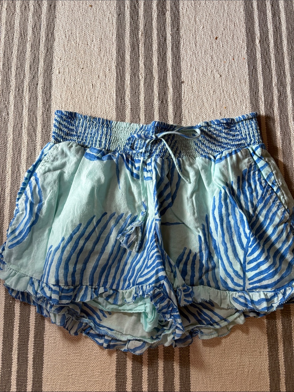 Vineyard Vines Light Aqua & Royal Blue ruffle hem Shorts